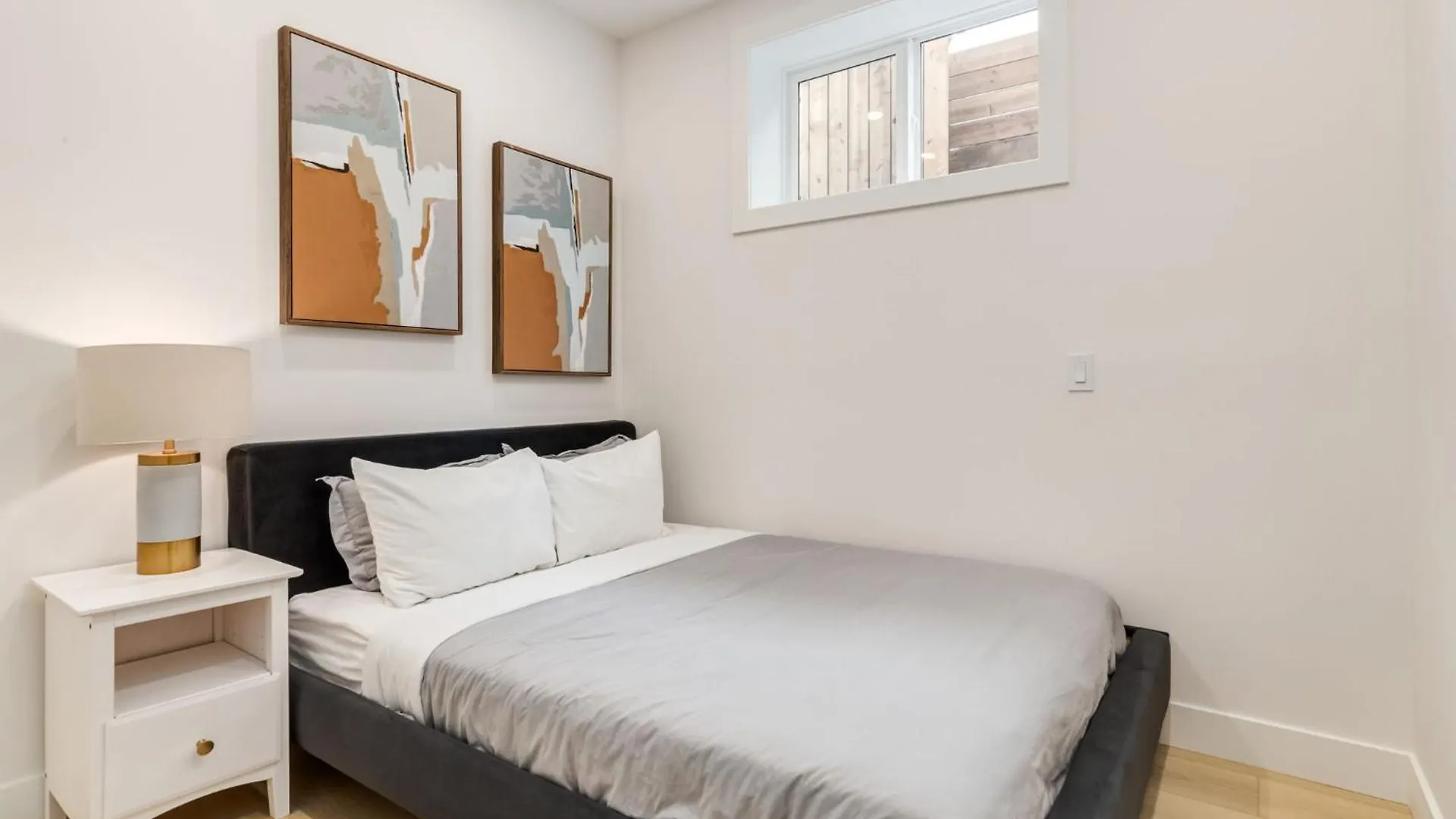 Perfect For Long Stays Free Parking Pets Allowed Calgary Holiday home